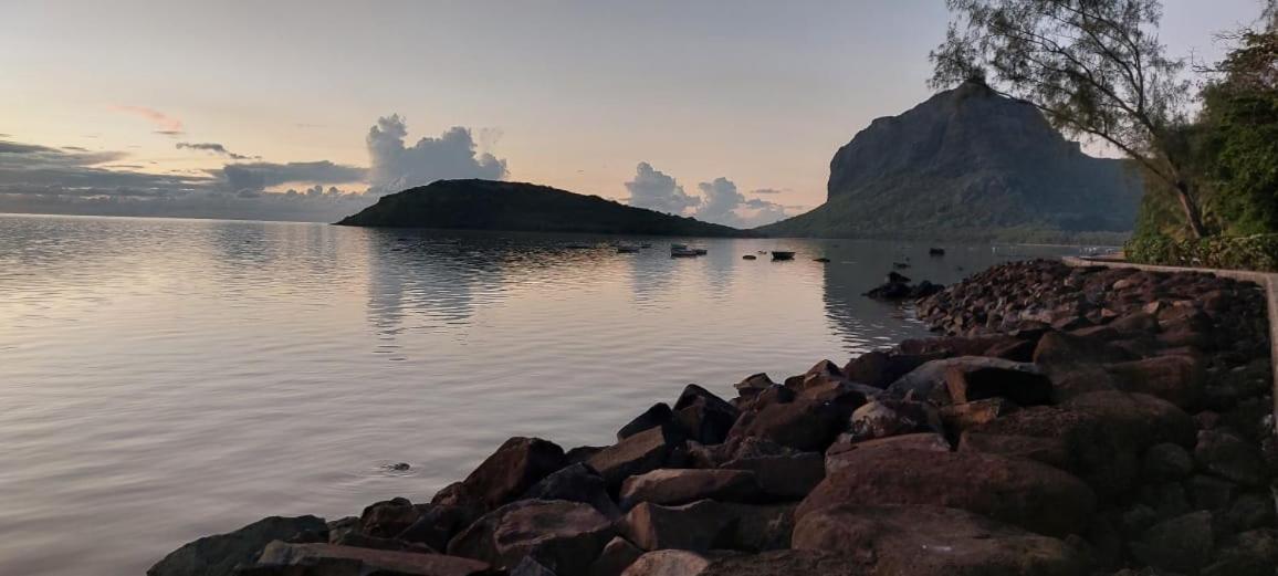 Residence Au Bout Du Morne Le Morne Eksteriør billede